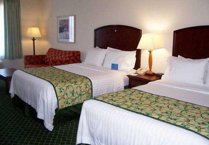 Fairfield Inn & Suites Мейкон Екстер'єр фото