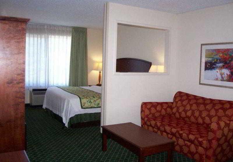 Fairfield Inn & Suites Мейкон Екстер'єр фото